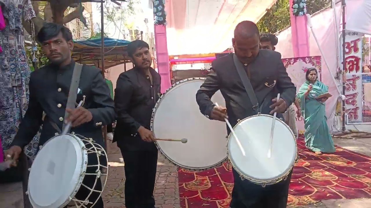 Mo.9425972811. Mo.7724835463