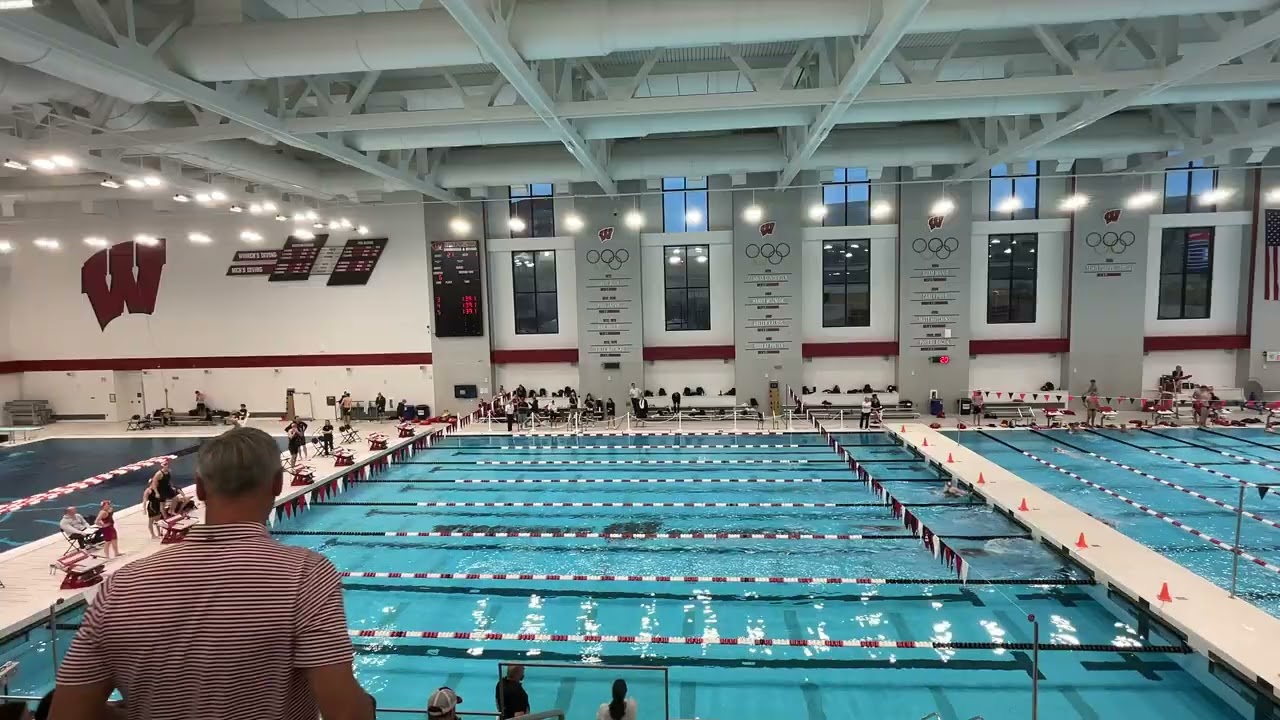 Finals W 400 medley relay