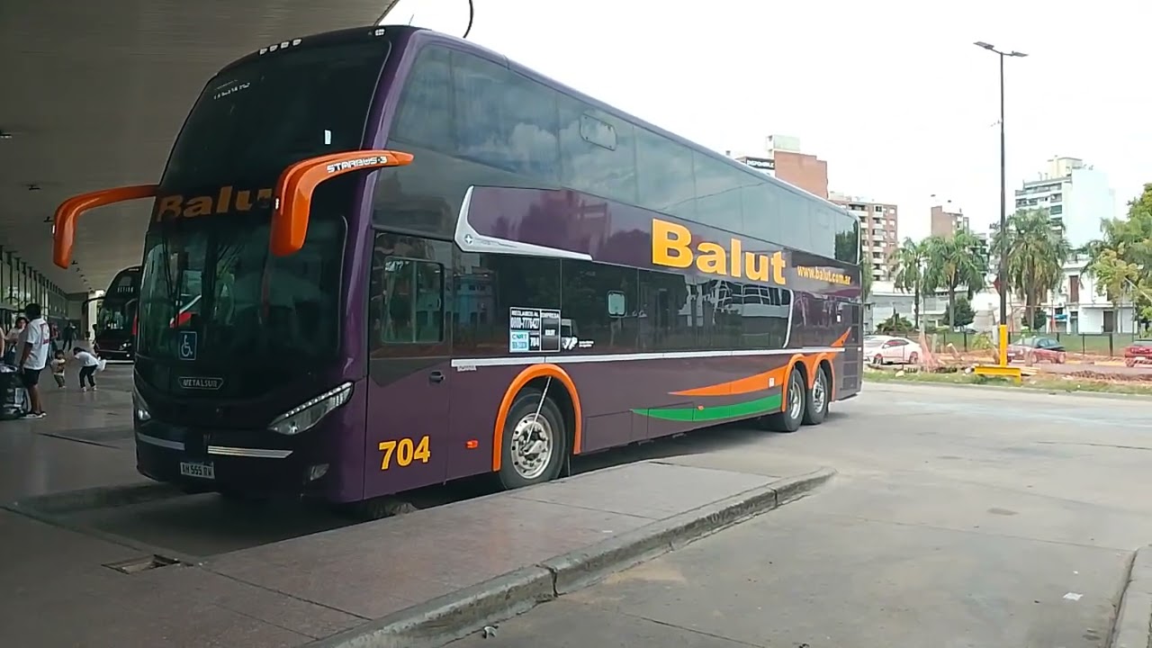 Movimiento De Colectivos De Larga Distancia En La Terminal (Parte 2 Final) 