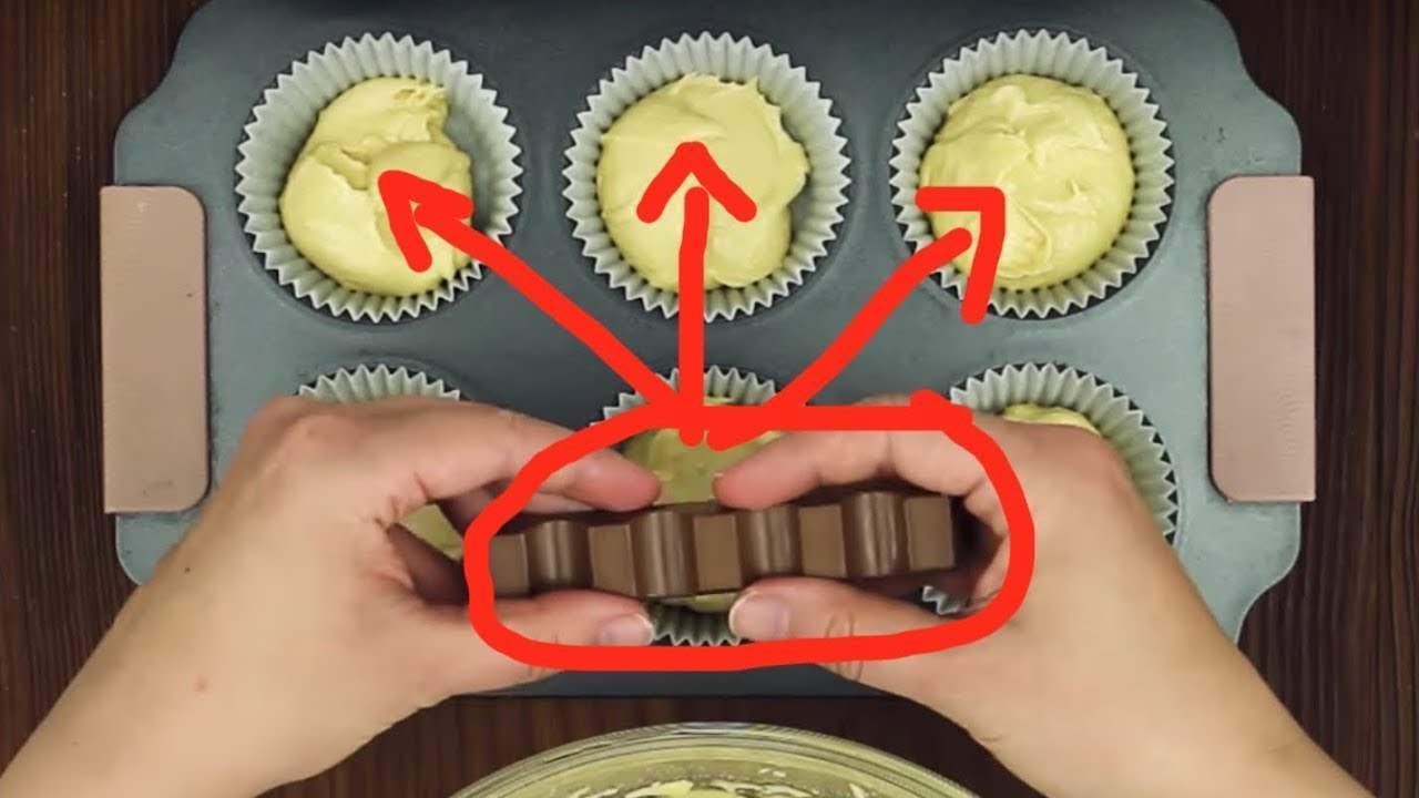 Questo succede a mettere una barretta kinder in una teglia muffin. Troppo buono!