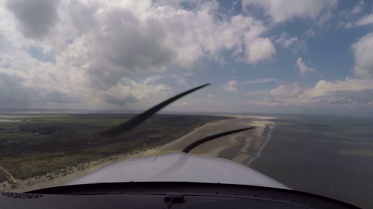 Seitenwindlandung Borkum (EDWR) Piste 13 - Cirrus SR20 G3 GTS