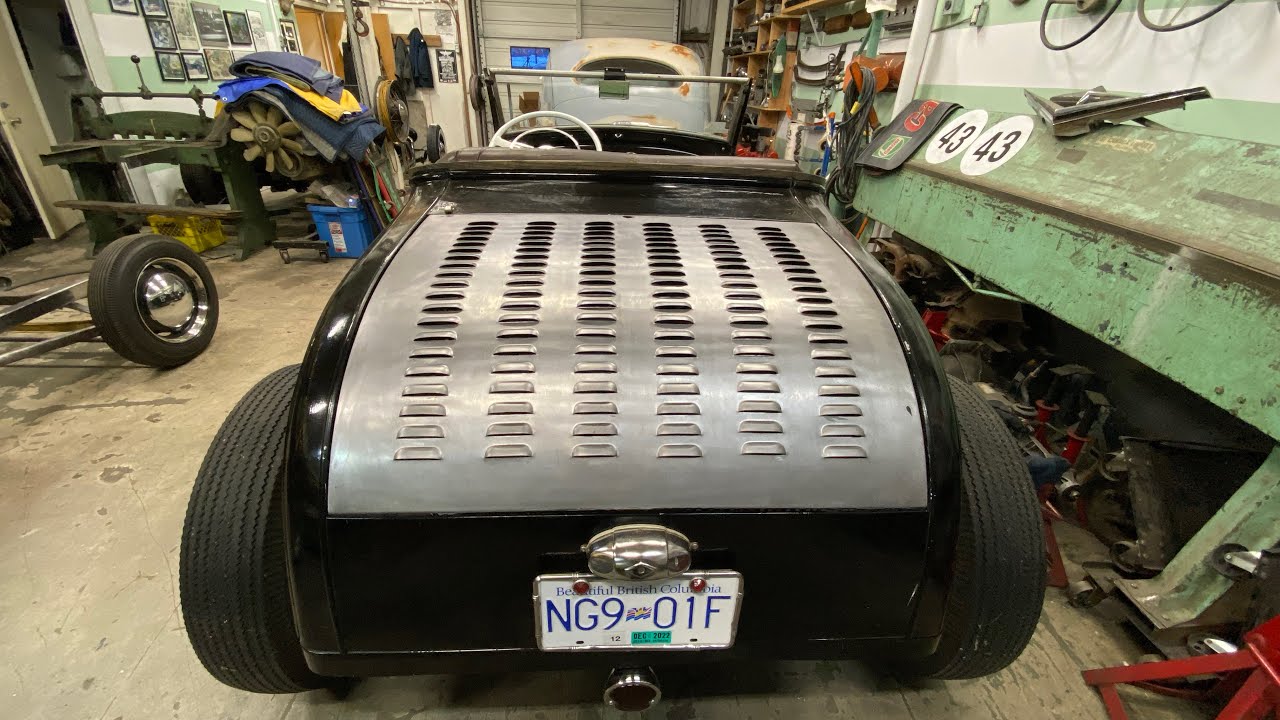 Изготовление жалюзи на крышке багажника Model A с помощью LG Speed ​​& Kustom