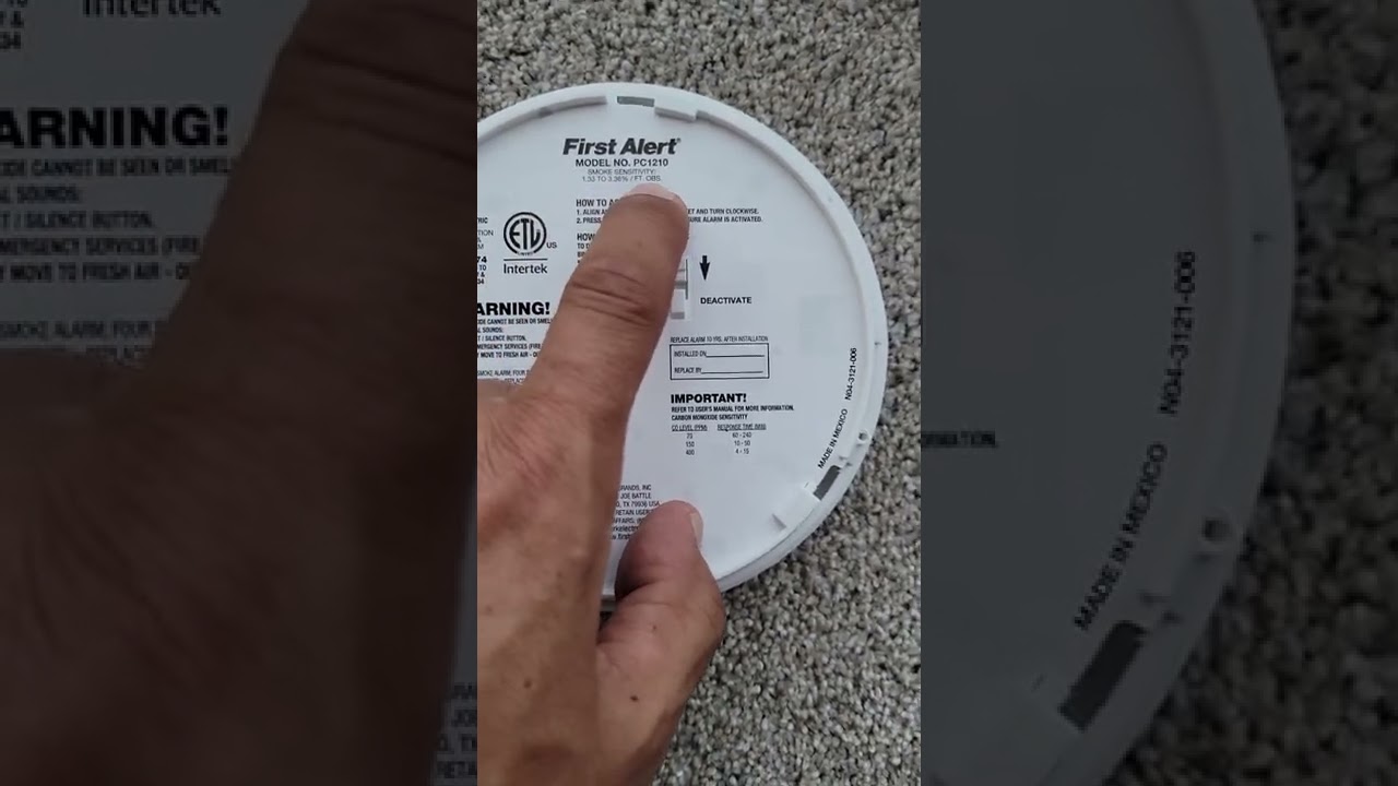 First Alert Alarm - Smoke Detector, CO, model no. PC 1210