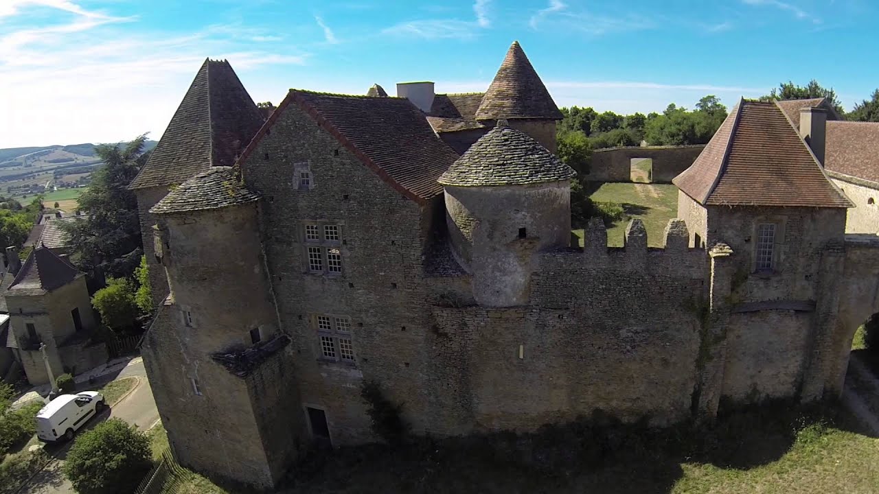 Chateau de Thiard. Bissy sur Fley 71