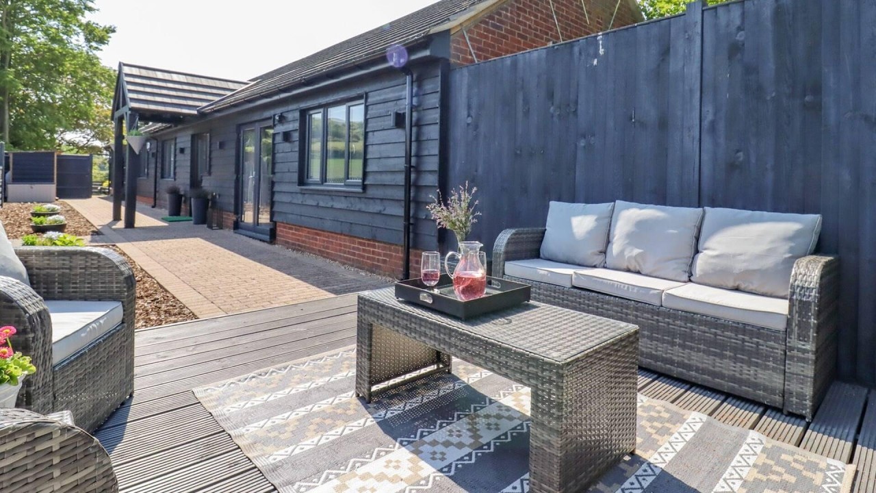 Closefield, Leighton Buzzard, United Kingdom | Travel With Kiara
