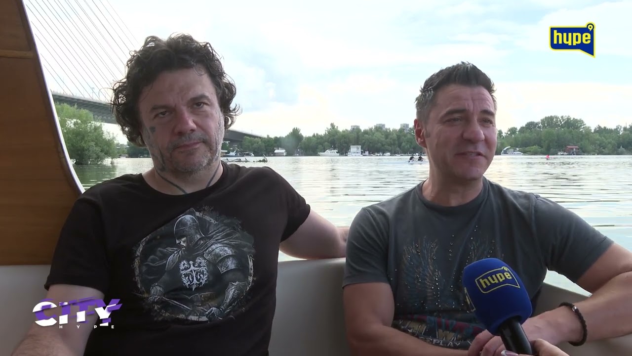 Stravična saobraćajka! Kombi 