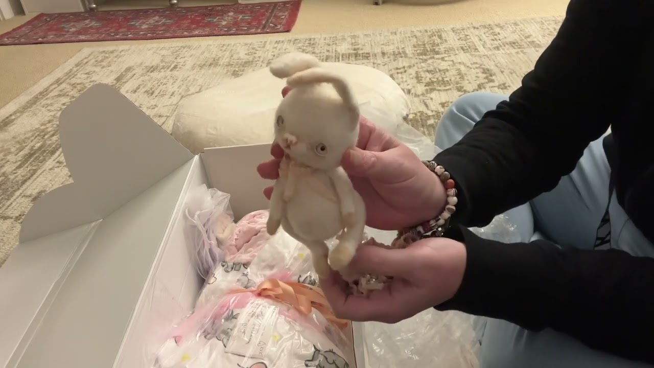 Full body silicone by Romie Strydom unboxing!
