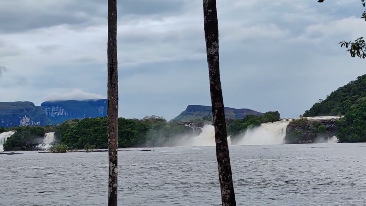 Donde comienza tu aventura, laguna de canaima 