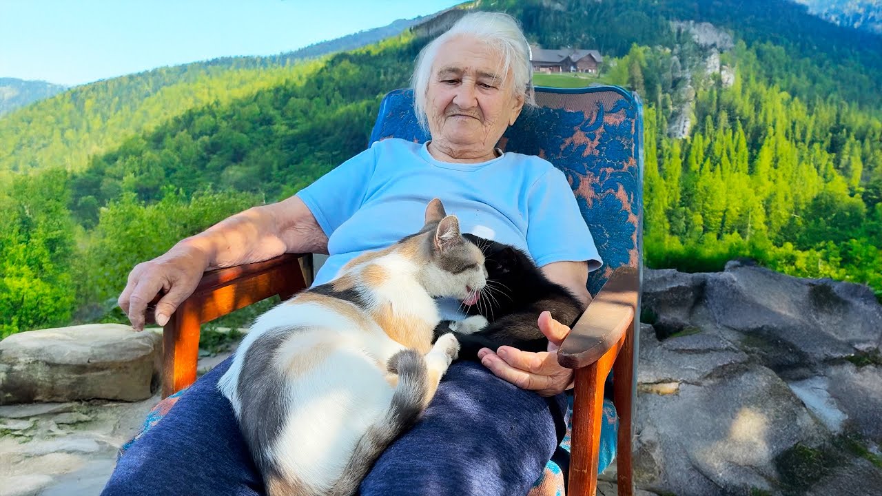 A Hard Lonely Life Of An 87-Year-Old Grandmother At The Edge Of The World, Far From Civilization