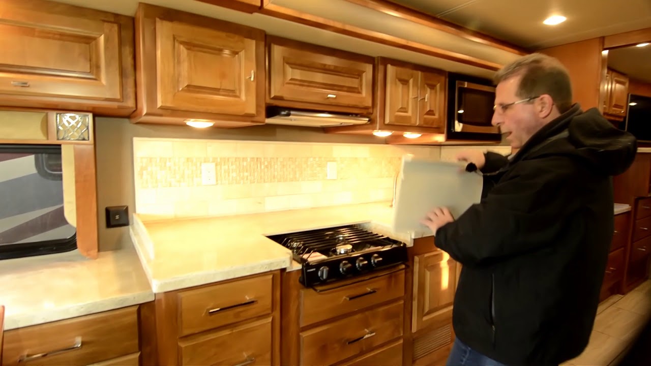 The RV Corral 2018 Allegro Breeze 31BR Stock # NA1008