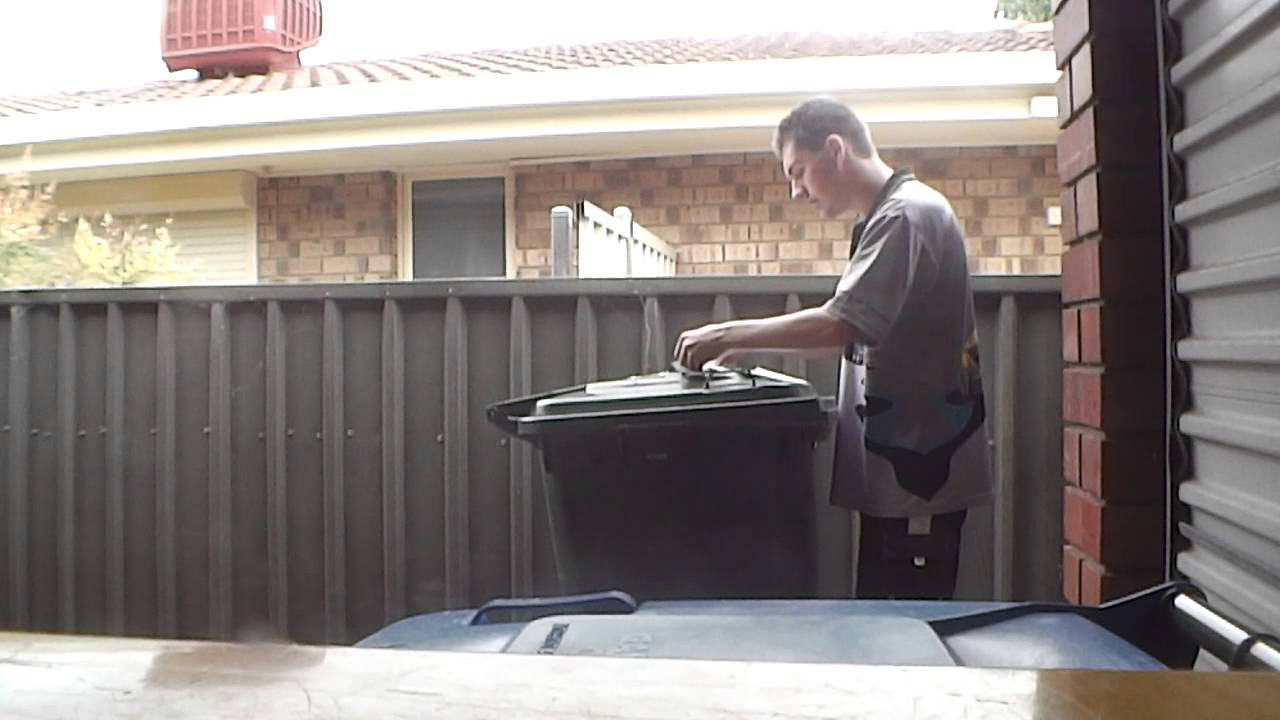 Putting Out Bins Thursday 12 December 2013