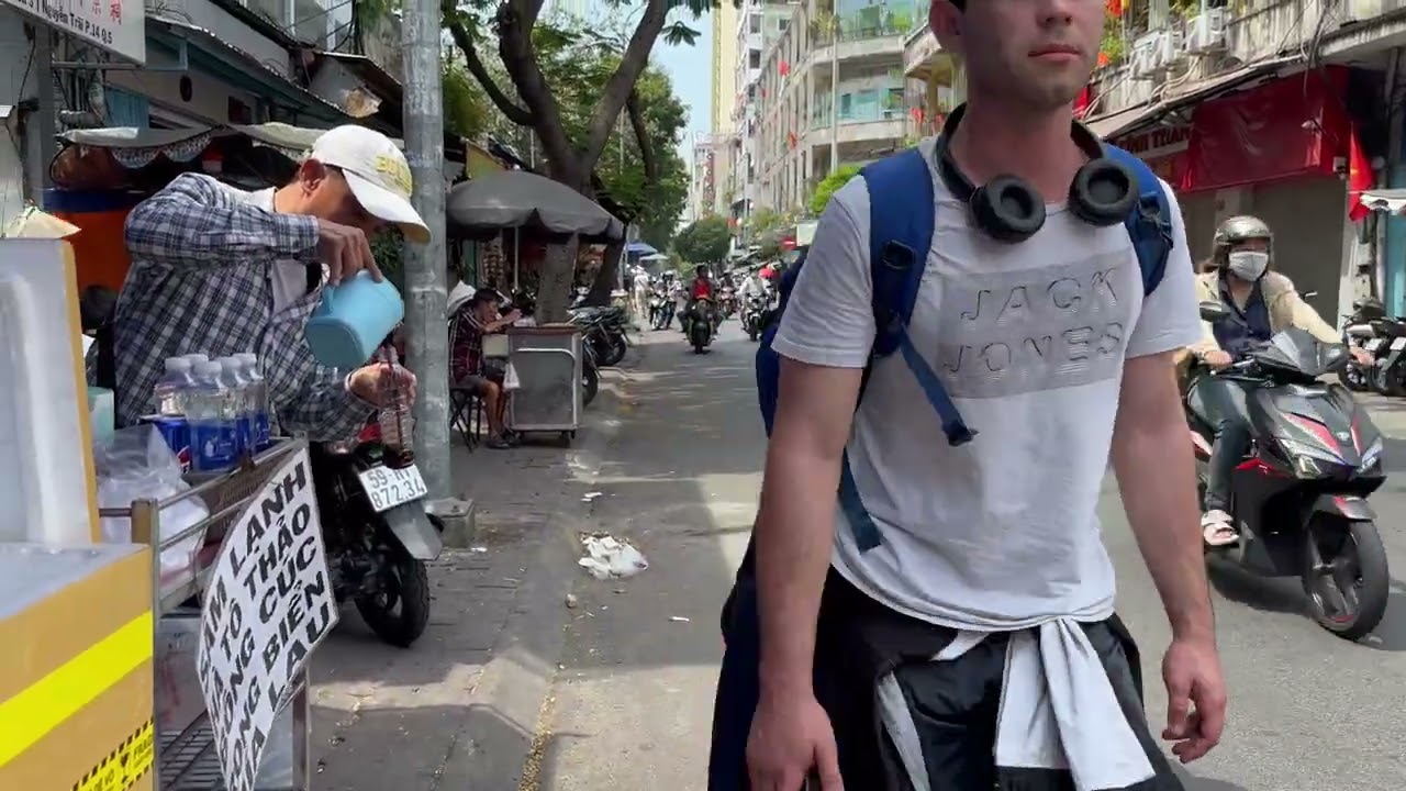 Nguyễn Trãi/Đình Hà Chương (Chùa Ông Hược) quận 5 Sài Gòn trưa mồng bốn Tết Bính Ngọ (20/02/2026)