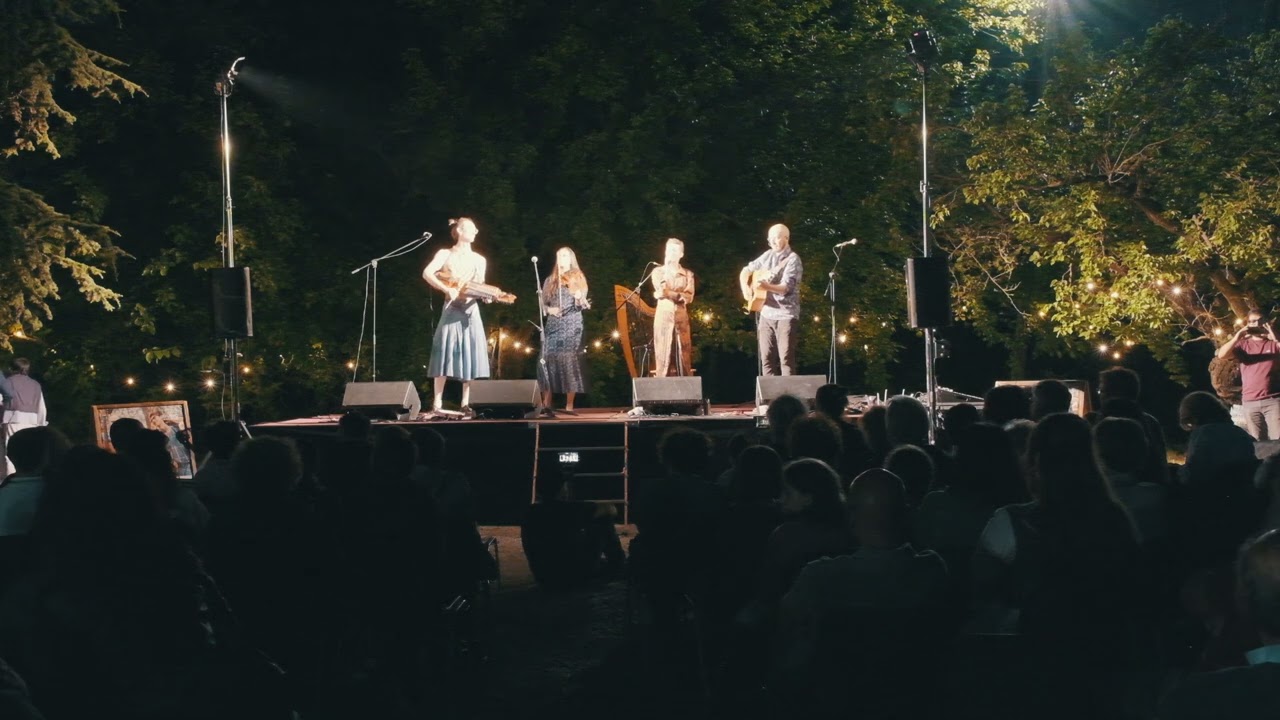 WOODLANDS+BÄCKAFALL - Jeune fille de quinze ans (Hanter Dro) Lugo Music Festival 2024