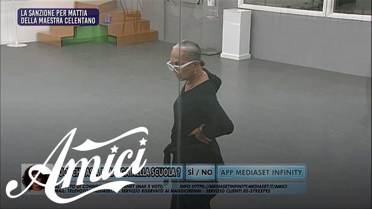 Amici 22 - Mattia e Megan incontrano la maestra Celentano