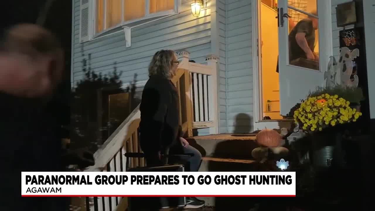 Paranormal group prepares for ghost hunt at historic Agawam house