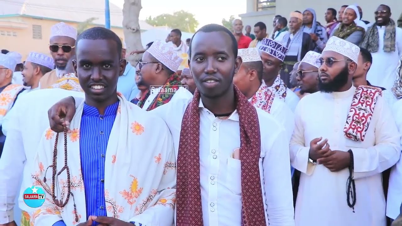Kumanaan qof oo kaqeyb galay banaabaxa qatinka ziyaardii 28aad sh cali muumin oo lagu qabty muqdisho