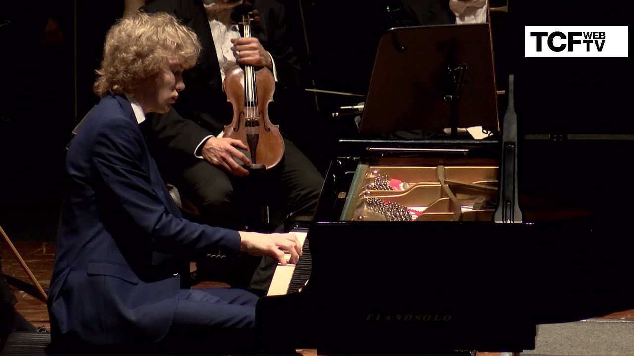 Ivan Bessonov - Pëtr Il’ič Čajkovskij Nutcracker 
