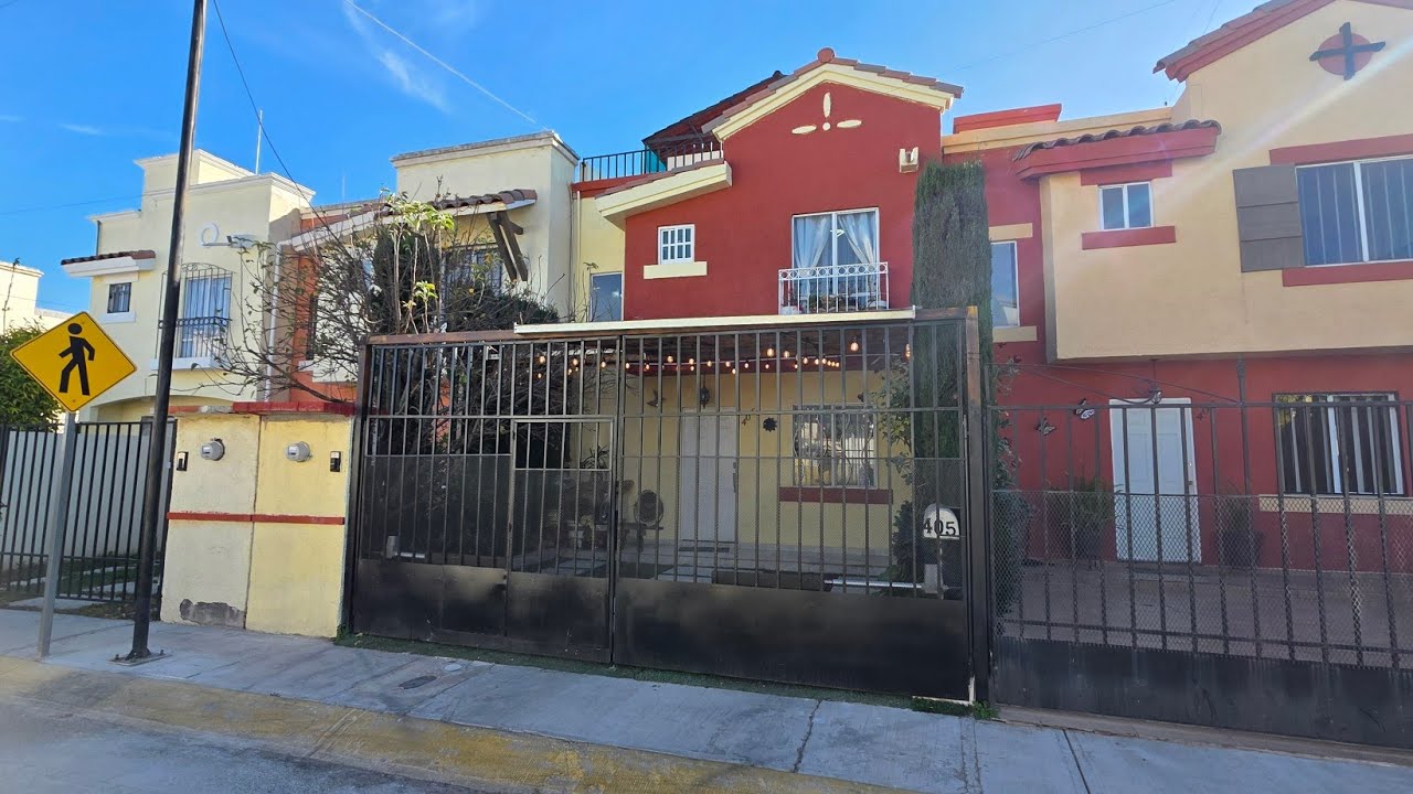 Casa en venta en la fase 1 del Fracc. Real Toledo, al sur de Pachuca, Hidalgo. 