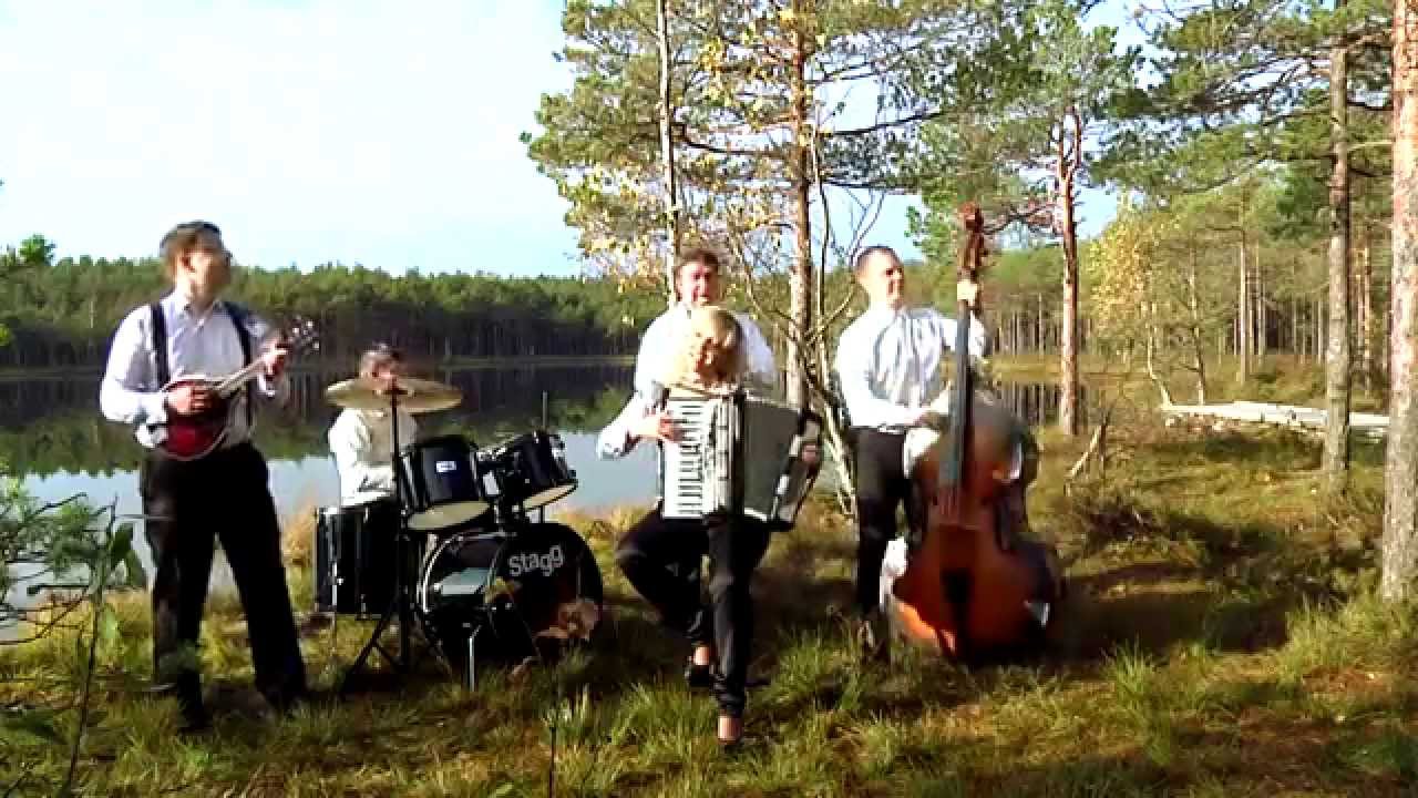 „Senam parke“ - Violeta Cvirkaitė