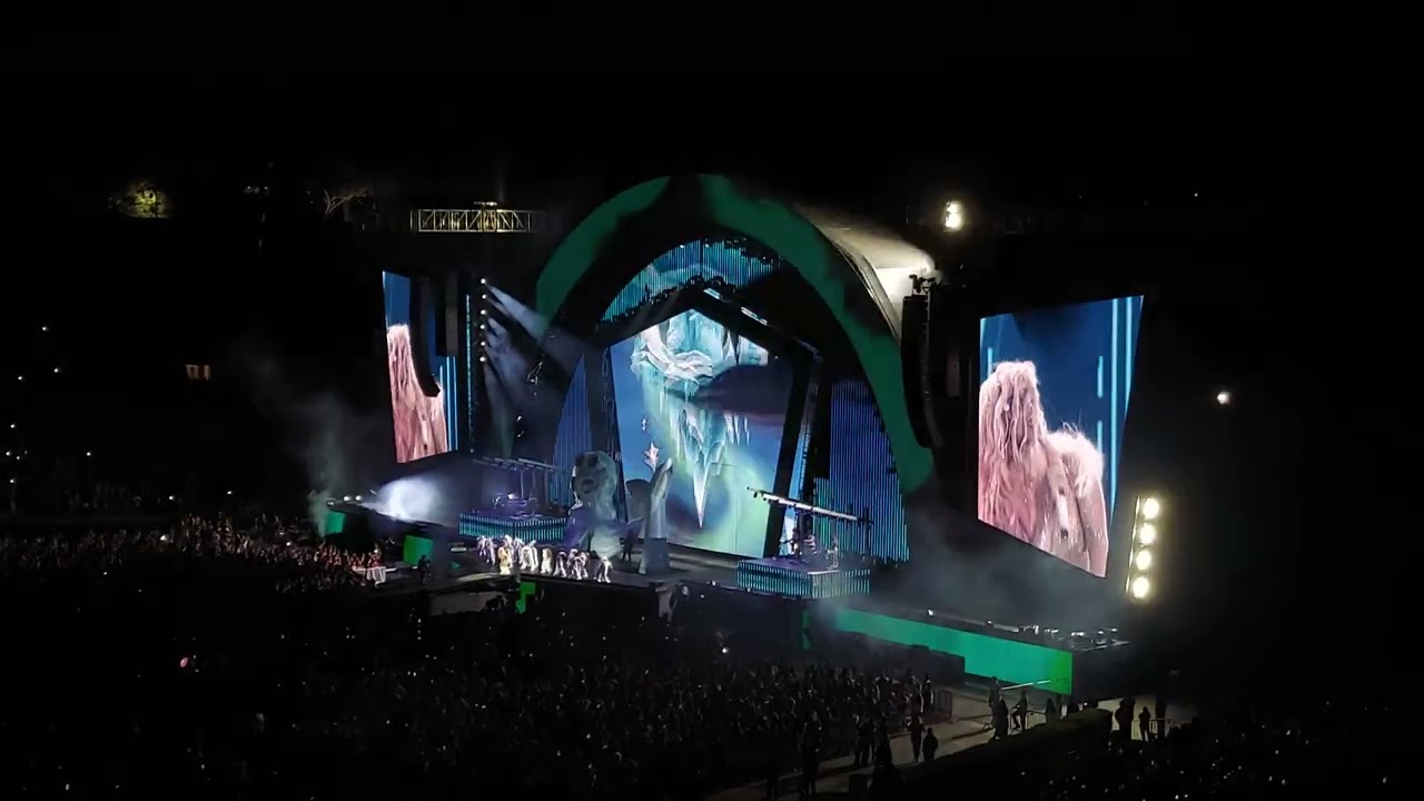 KAROL G - BESTIES live in Pasadena, CA 08/18/2023