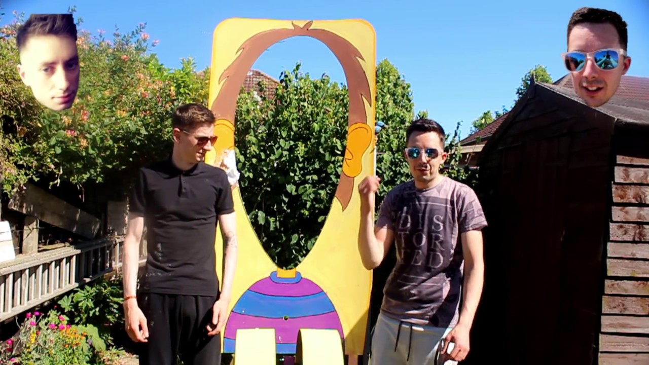 WORLDS BIGGEST PIE FACE GAME