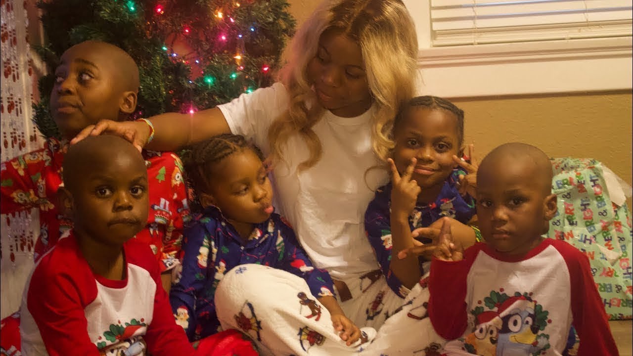 Family Trip to Indy → Surprise Presents Back Home 🎁 | Family Memo