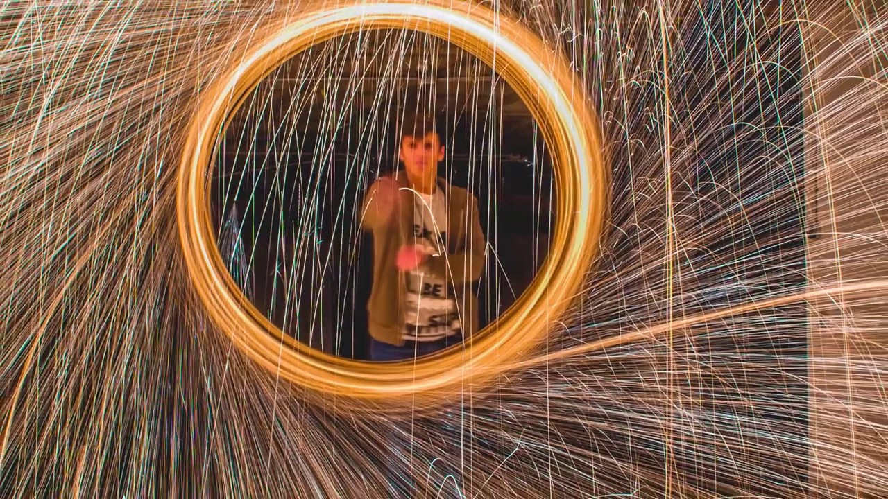 Fotografía y lana de hierro ardiendo