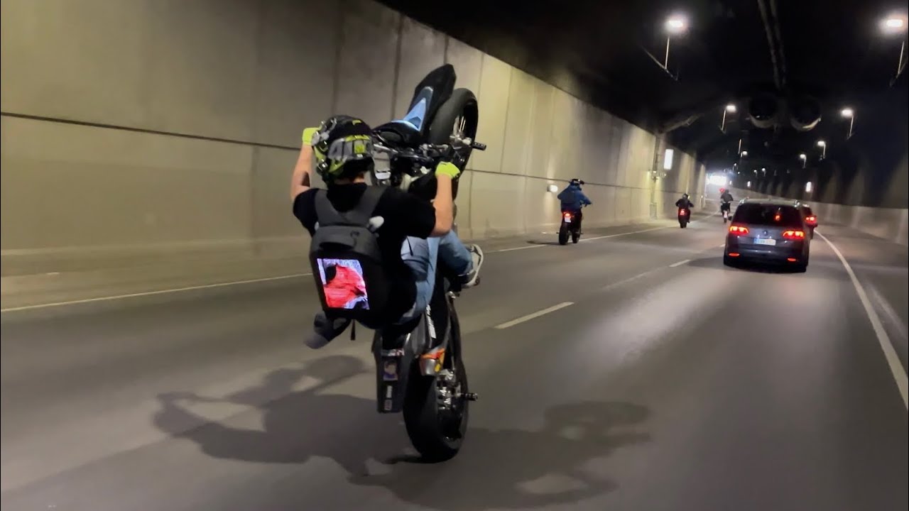 SHREDDING in the streets | Supermoto Bikelife
