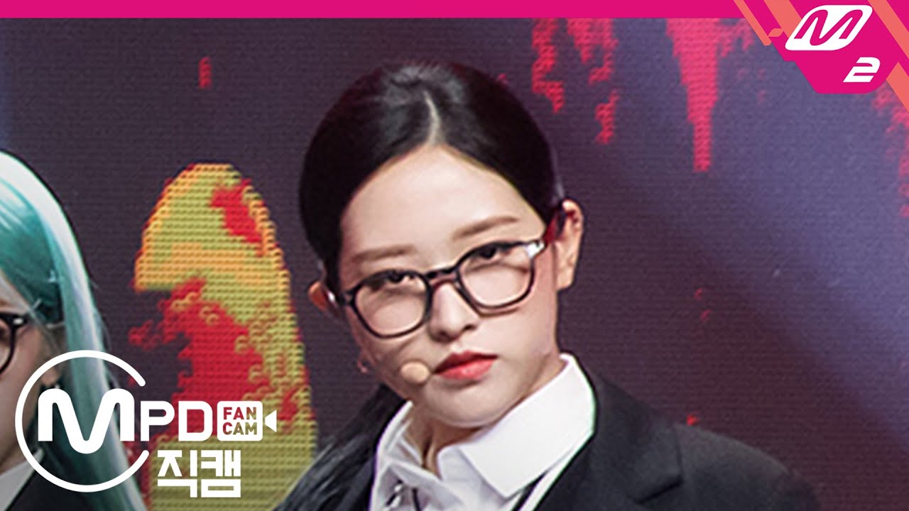 [MPD직캠] 이달의 소녀 올리비아 혜 직캠 4K 'Why Not?' (LOONA Olivia Hye  FanCam) | @MCOUNTDOWN_2020.10.29