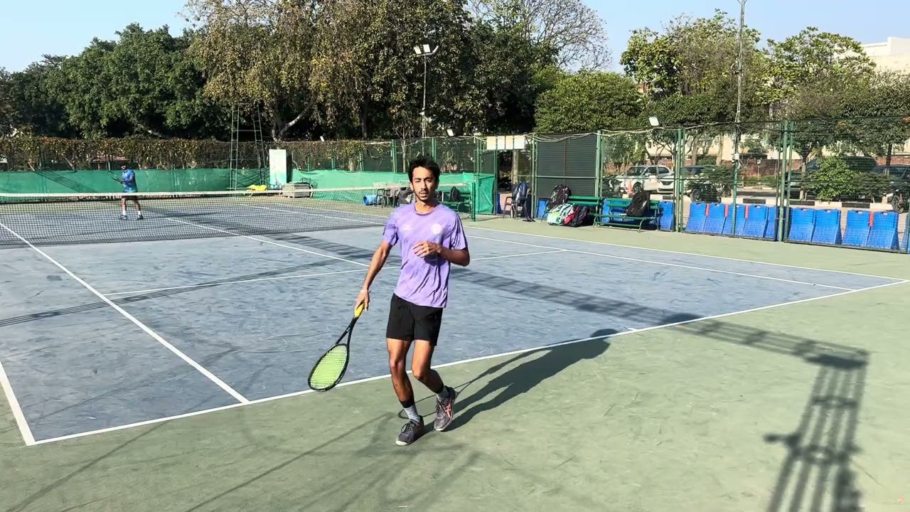 Soft tennis 