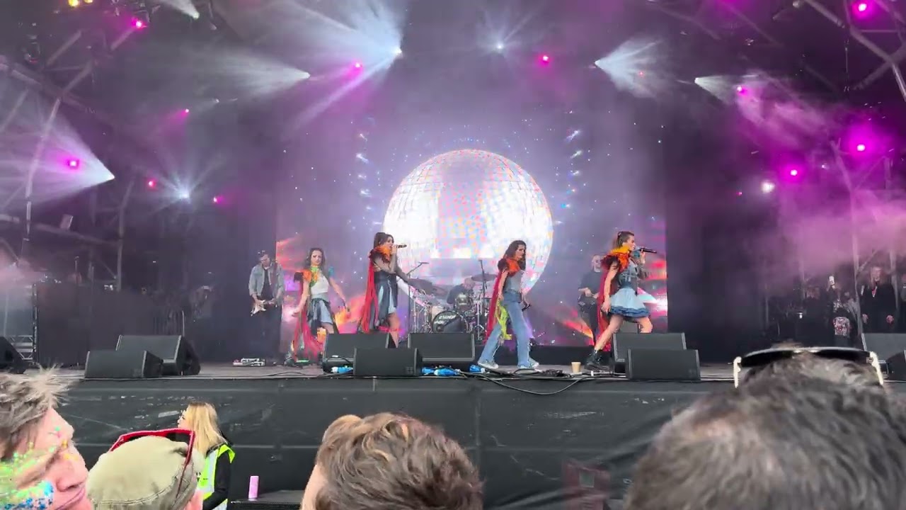 B*Witched - Take a Chance on Me / Dancing Queen (Mighty Hoopla - 1 June 2024)