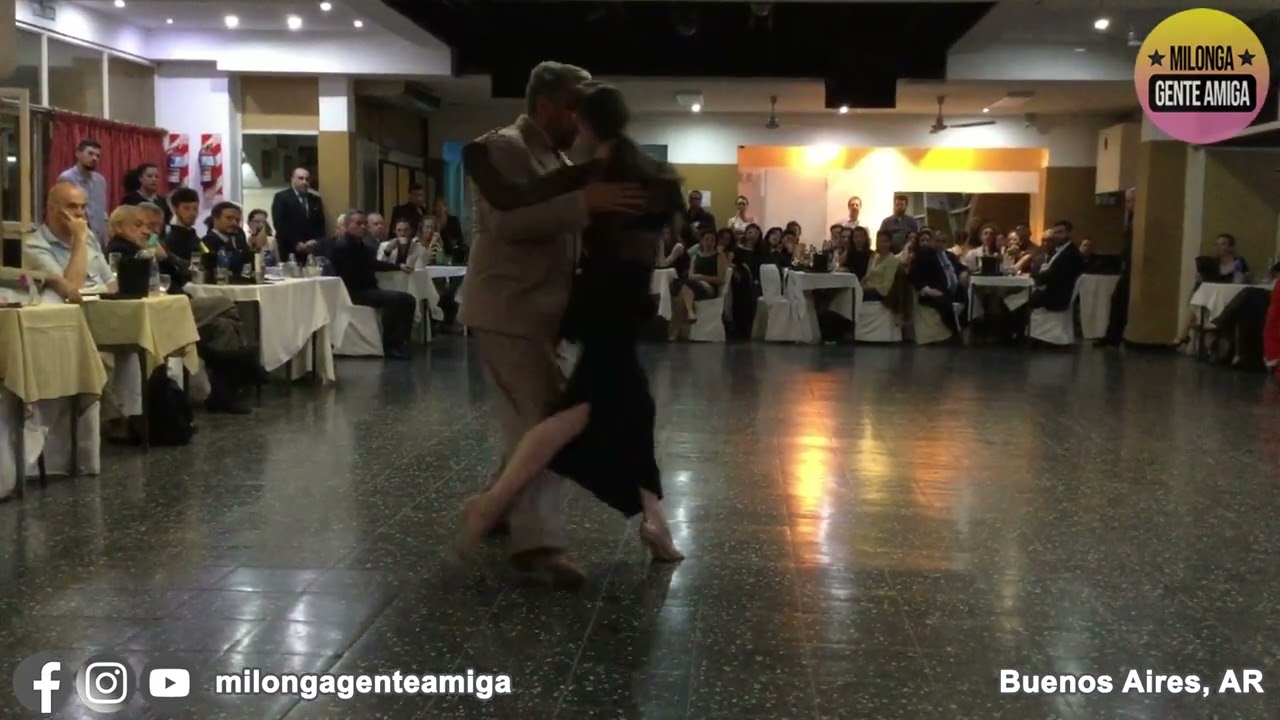 Eladia Cordoba y Andres Laza Moreno - Milonga Gente Amiga 2022 - (1 y 2 / 4)