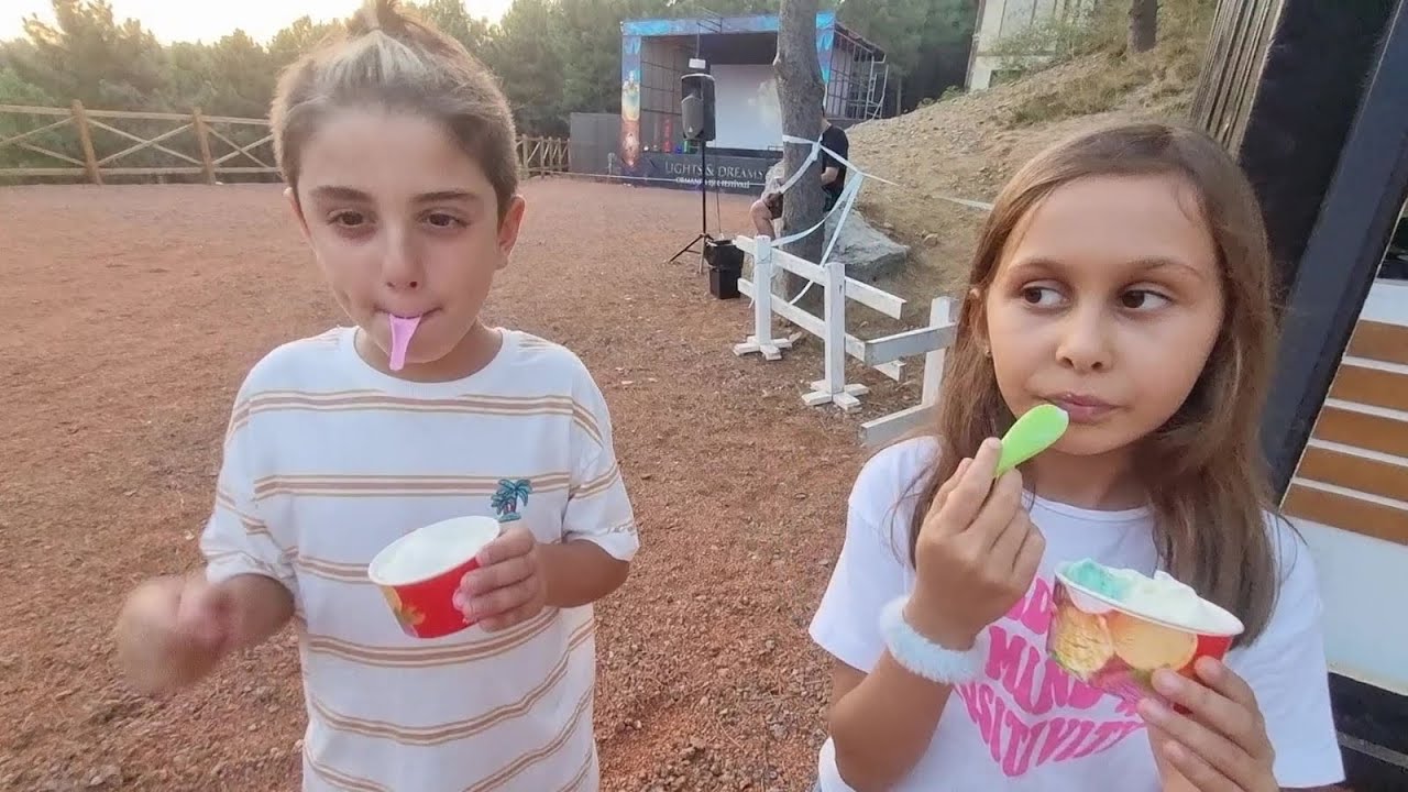 EVİN DEMİR KAPISI YOK ! HIRSIZ MI GİRDİ ?