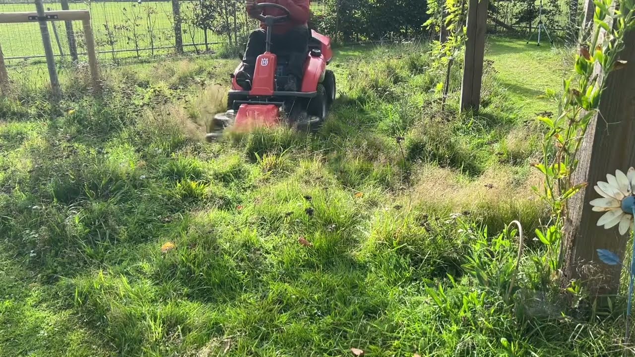 Huskvarna R214TC Ride on mower