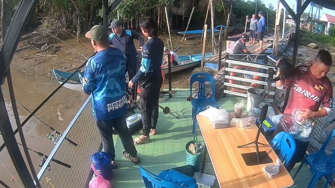 PART 1 Pertama kali pancing udang guna rumah rakit di kuala segan