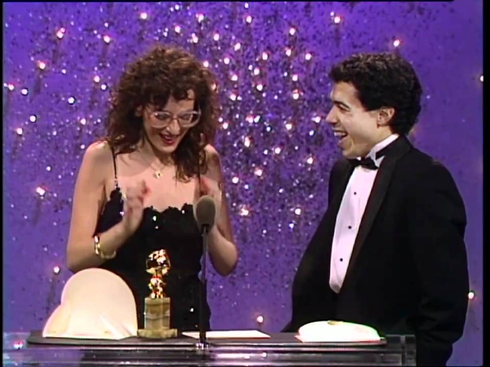 Marlee Matlin Wins Best Actress Motion Picture Drama - Golden Globes 1987