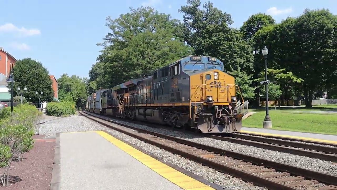 L112, CSX's local trash train