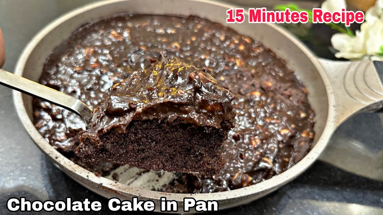 15-Minute Frying Pan Chocolate Cake with Delicious Frosting!