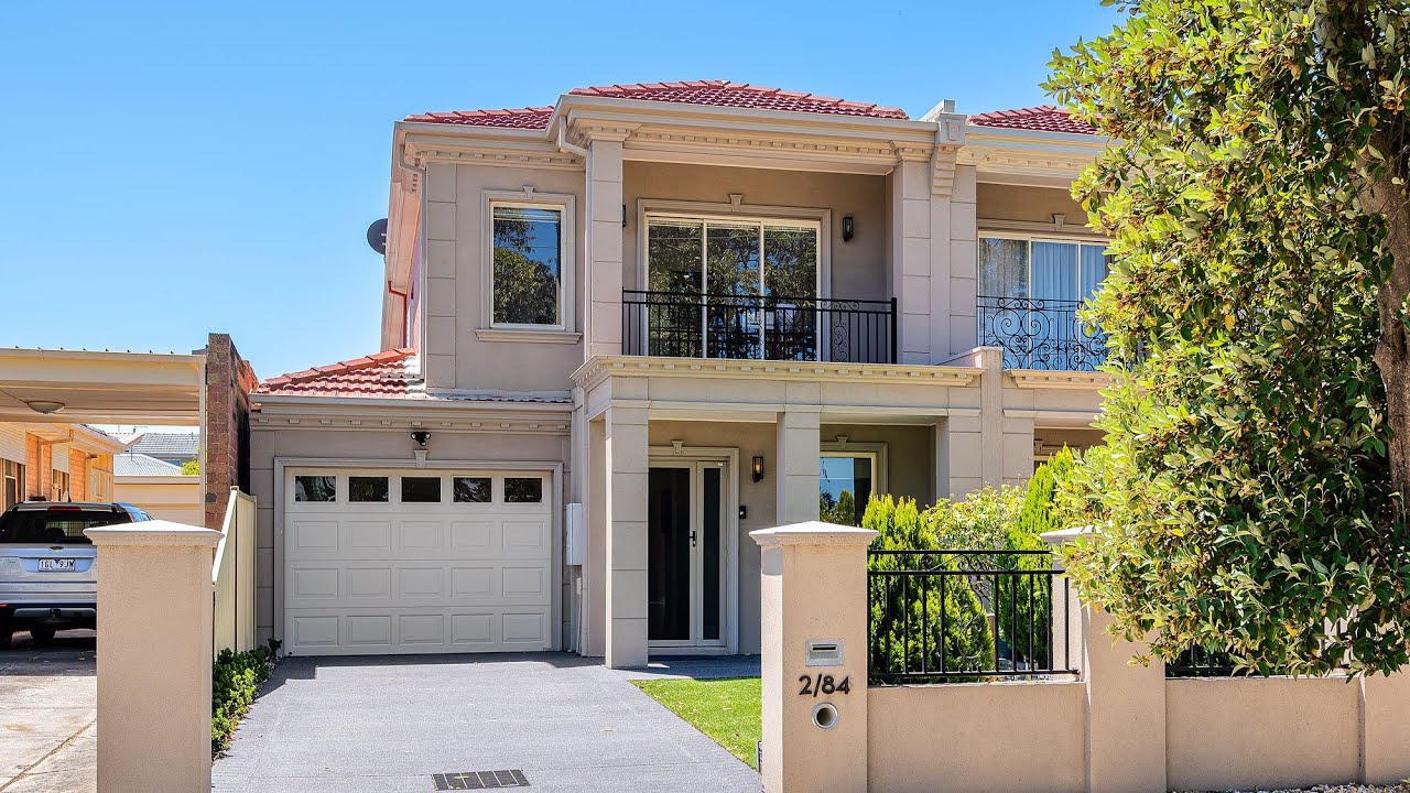2/84 Market Street, Essendon