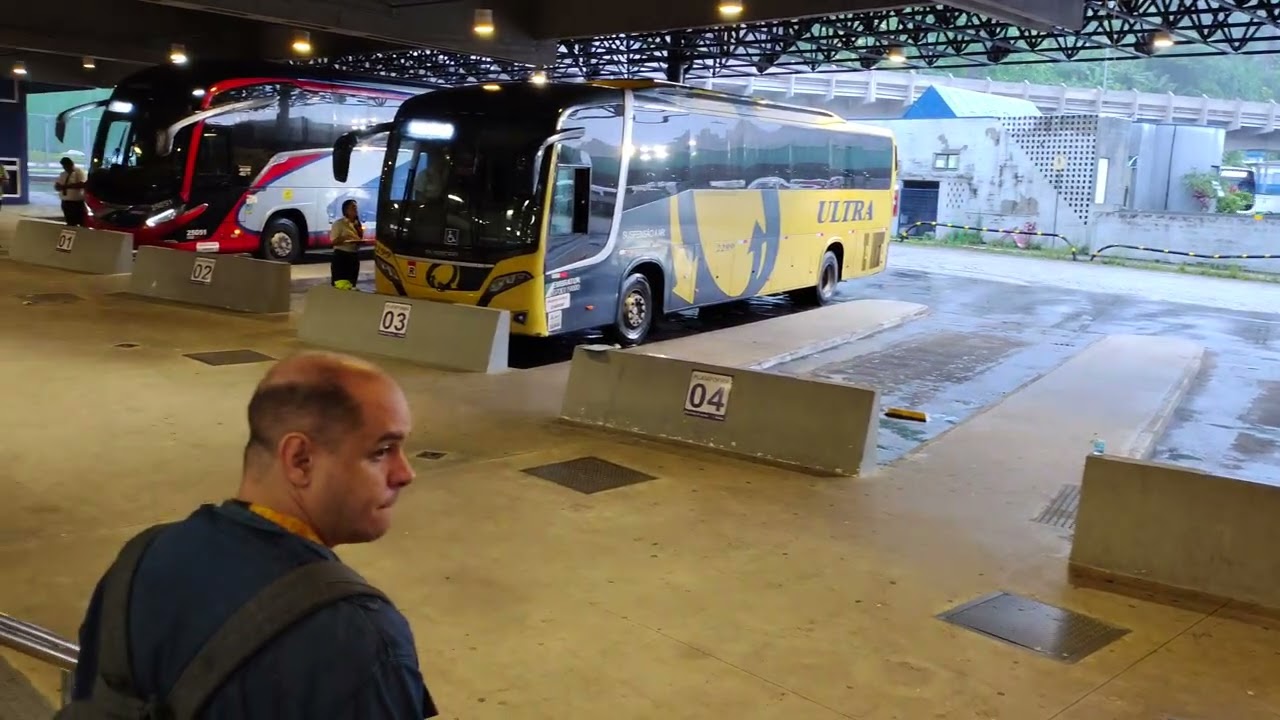 Tô Aki na rodoviária de santos 