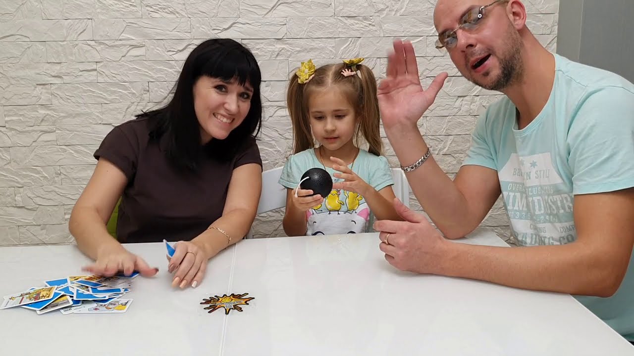 Игра Тик...Так Бумм,Карина VS мама и папа