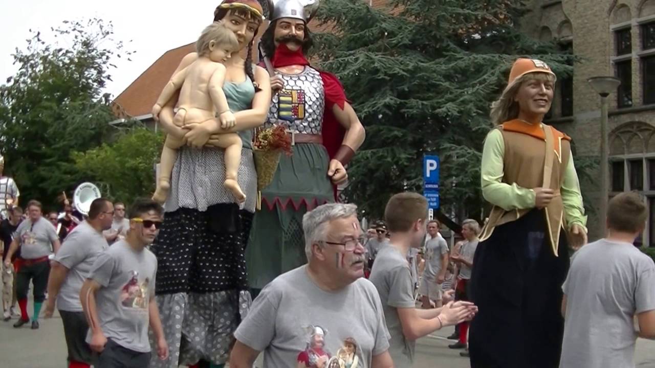 parade des géant à nieuwpoort 2016