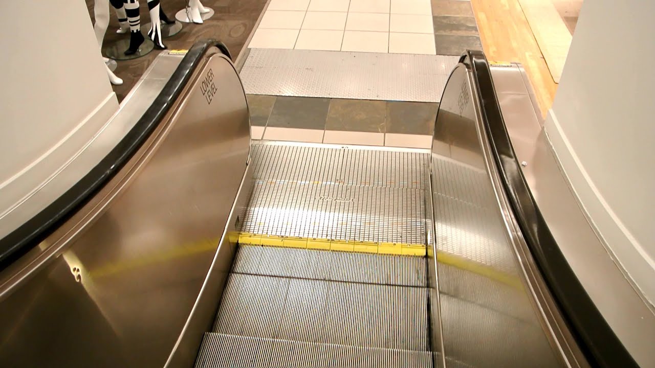 1964 Turnbull escalators @ Hudson's Bay Yorkdale & 1977 Montgomery escalators @ Dupont subwaystation