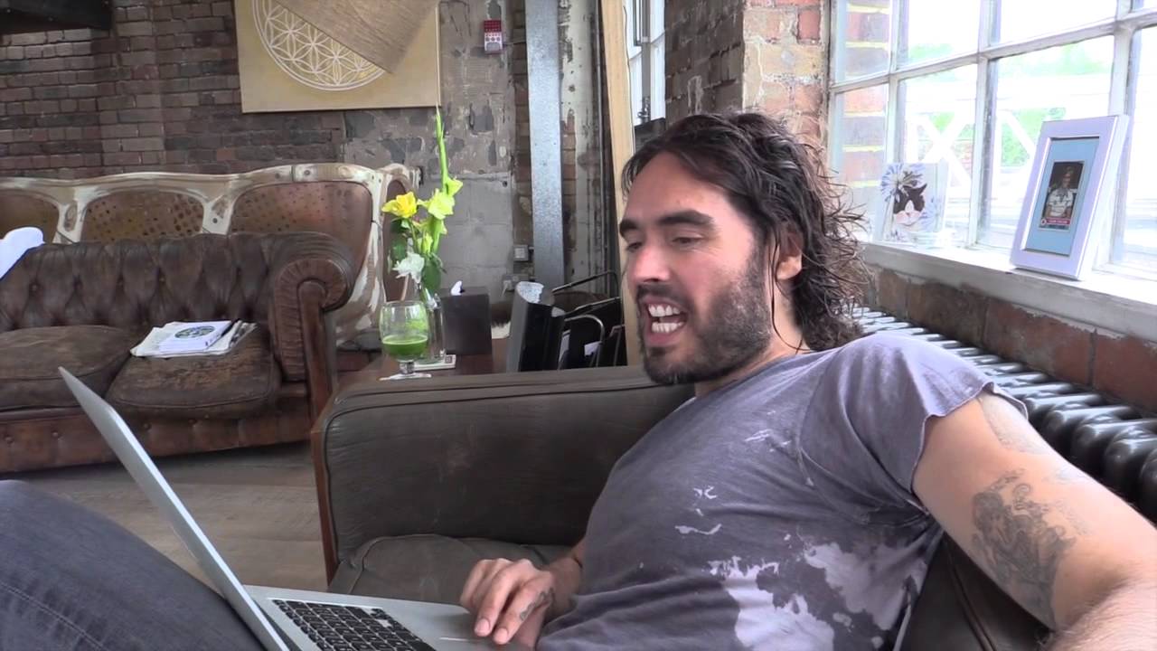 Can We Take Money Out Of Politics? Russell Brand The Trews (E131)