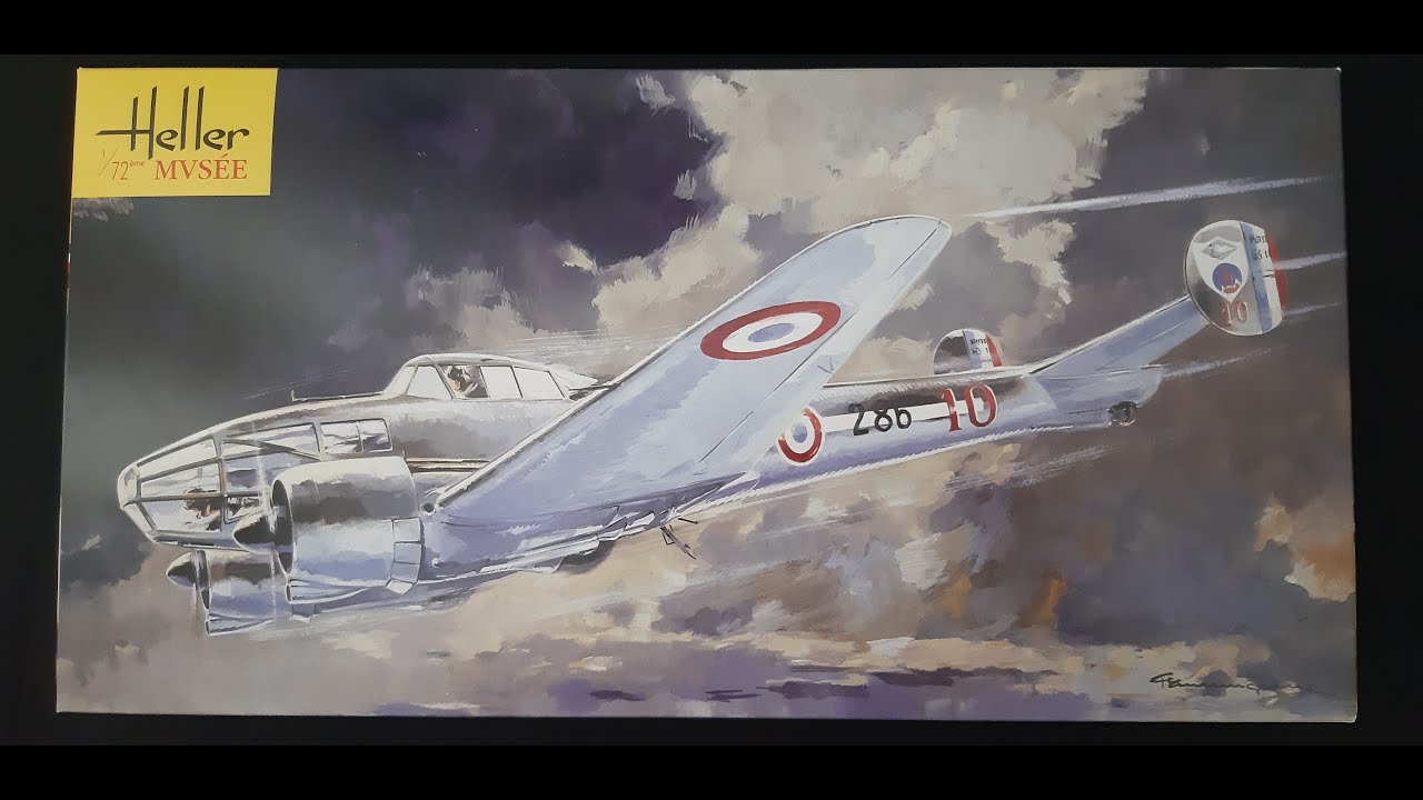 Potez 63-11 model kit from Heller in 1/72 scale. What's in the box?