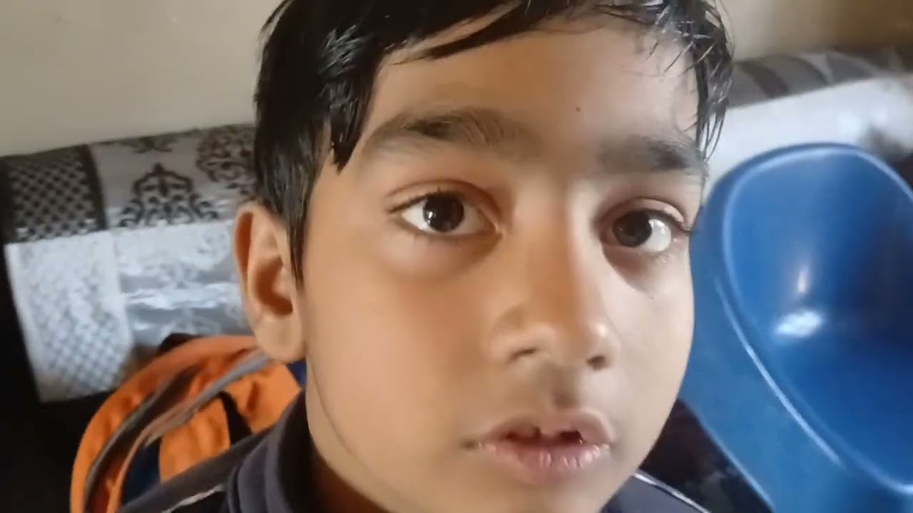 Aaj kari room ki sating 🫠