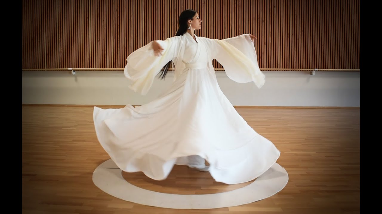 Howl's Moving Castle by Grissini Project. Eä Alba danse de tournoiement