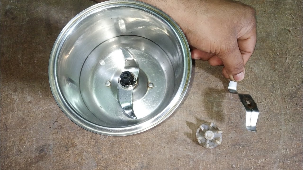 How to change the blade of mixer jar.
