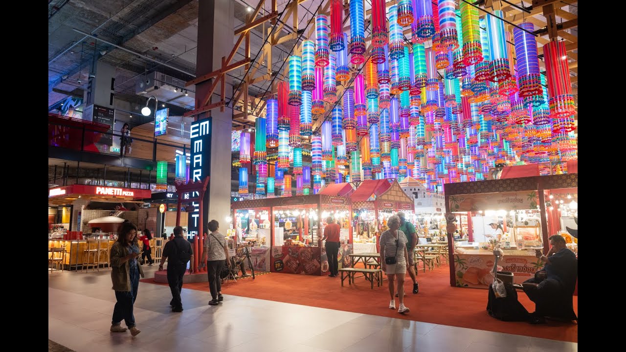 [4K] Walk inside EmSphere Bangkok with vibrant nightlife lights and people everywhere