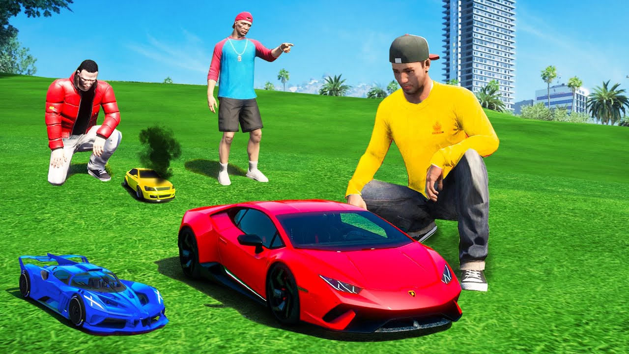 die KLEINSTEN AUTOS auf der WELT klauen in GTA 5 RP!